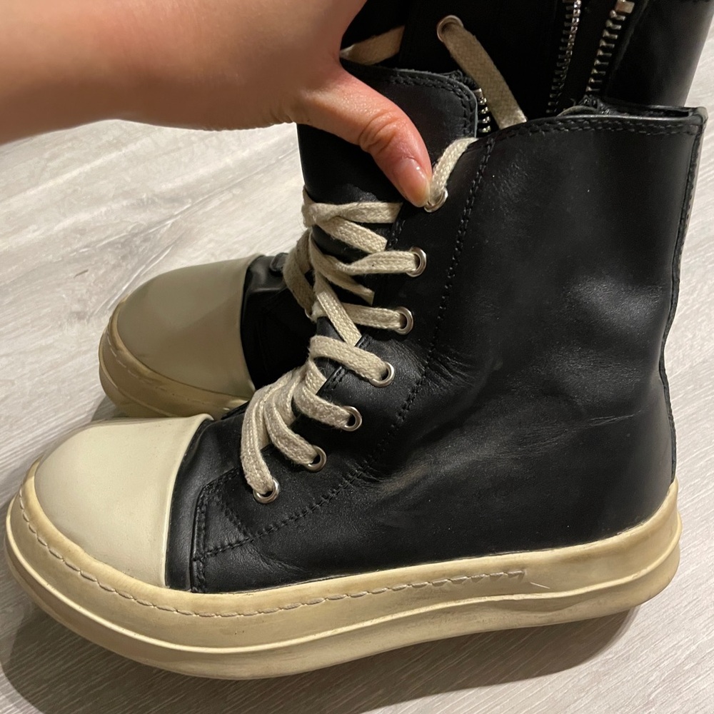 Main line Women's Rick Owens high top ramones size 6.5-7
